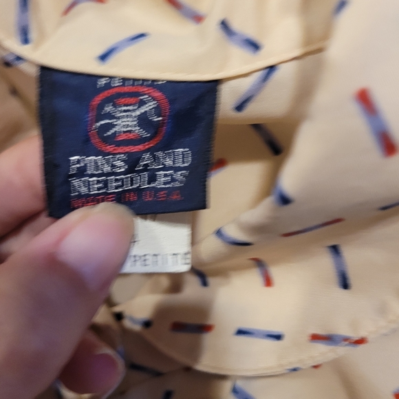 Vintage Pins and Needles Tan Blouse Size 8 Petite - Picture 9 of 16